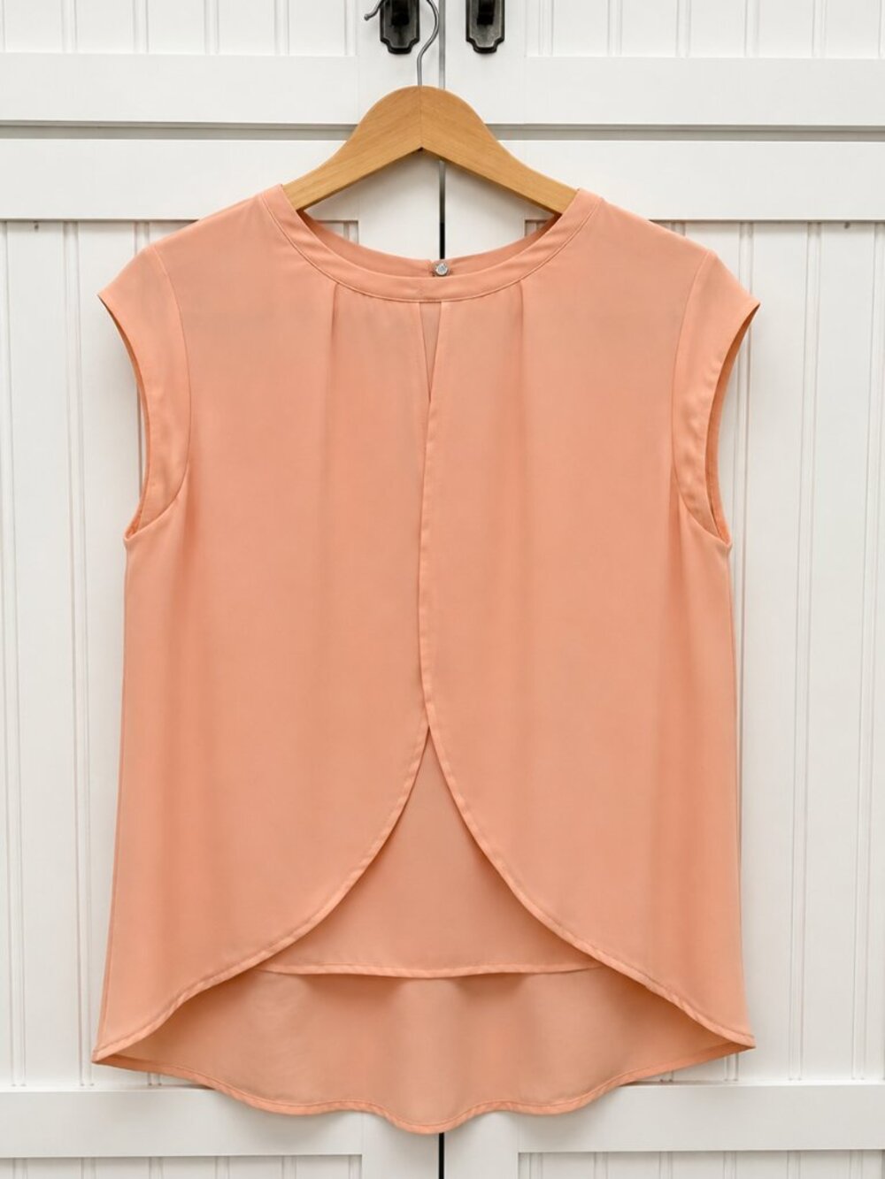 The Limited Peach Sleeveless Career Blouse Size Large
